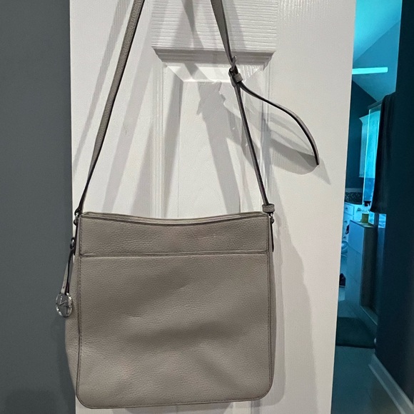 Michael Kors Light Tan Crossbody Bag - Picture 5 of 7